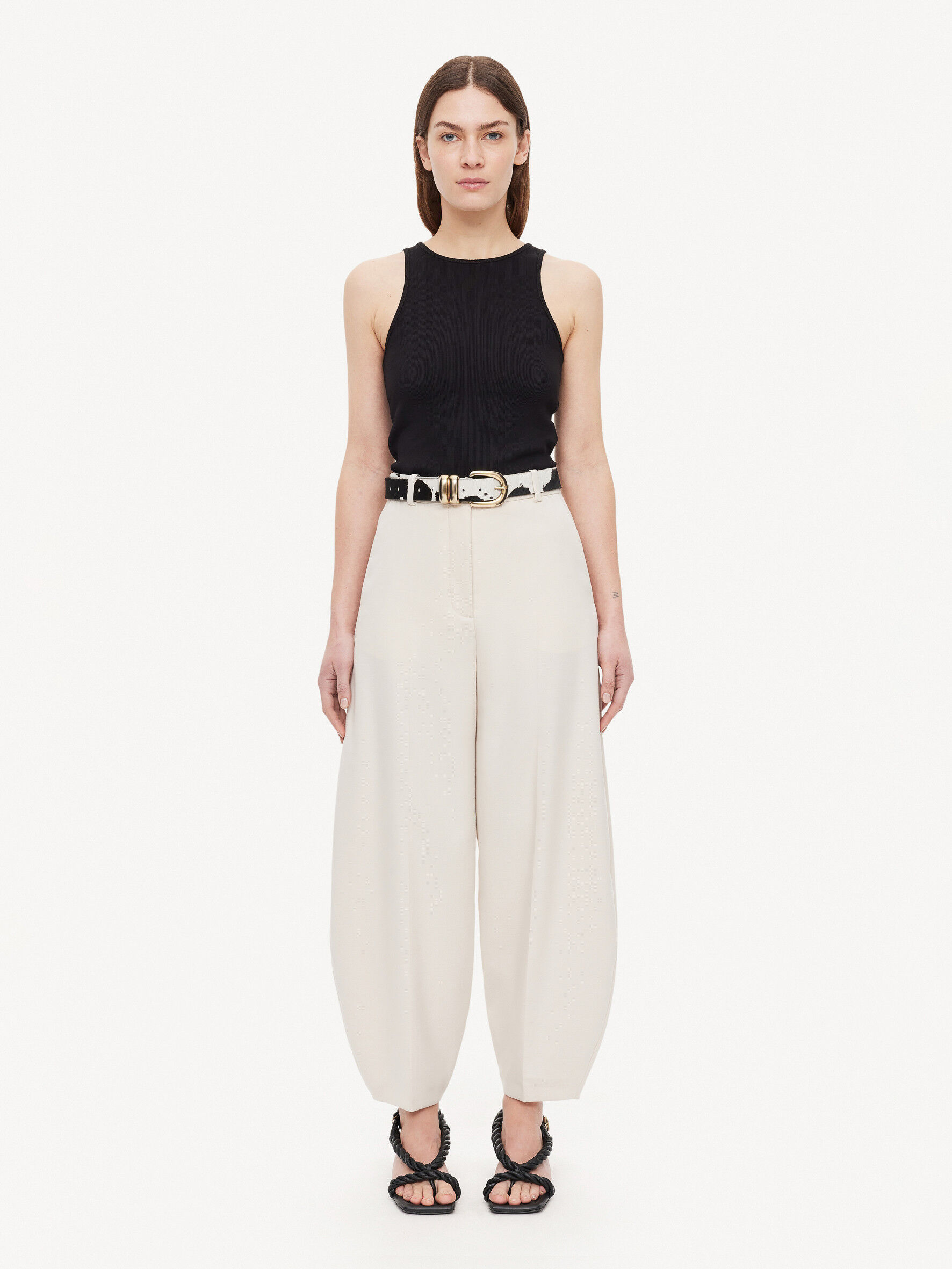 High-waisted tailored trousers - Cream - Ladies | H&M IN