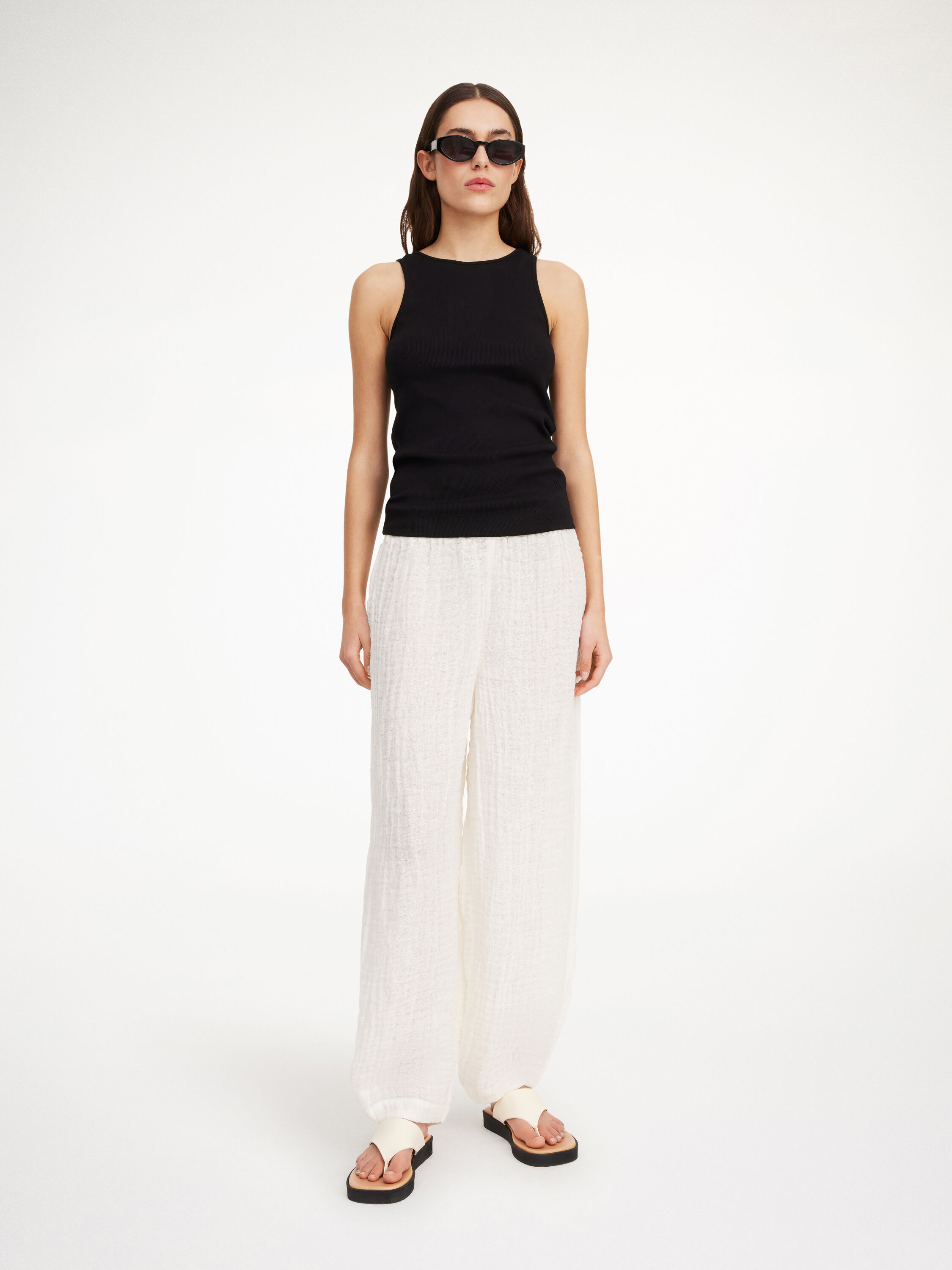 Le Kasha Callani Pleated Organic-linen Trousers In Beige | ModeSens